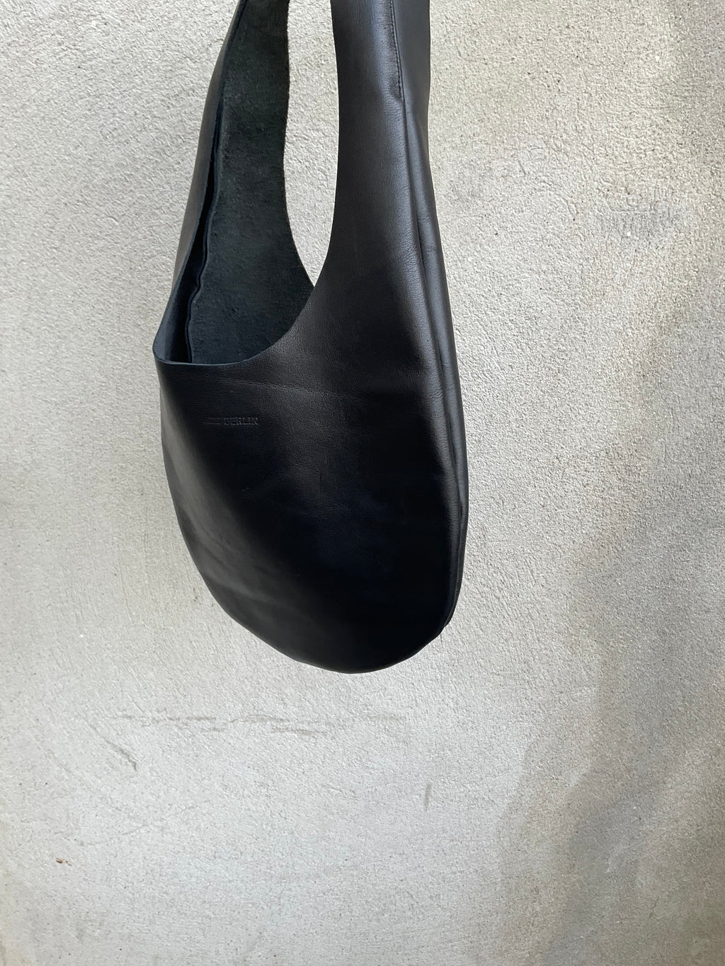 Black Leather Hobo Bag – Made in Berlin