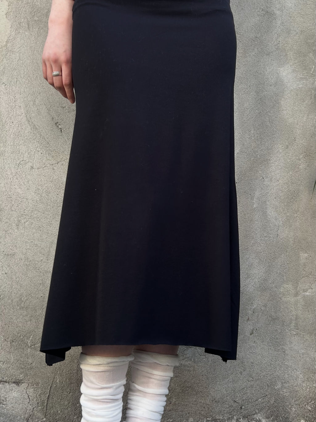 Essential Viscose Jersey Skirt — Black Uma