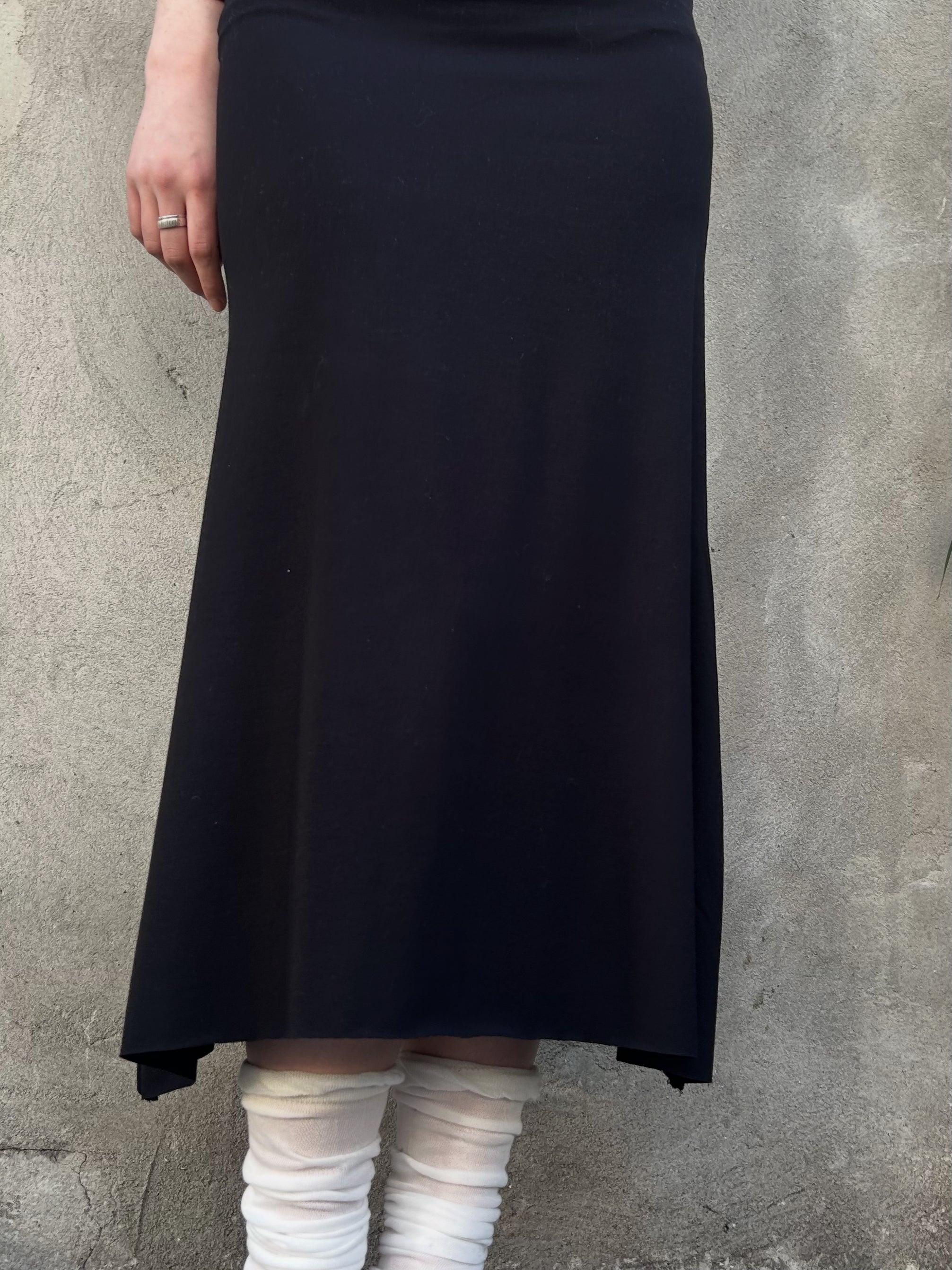 Essential Viscose Jersey Skirt — Black Uma