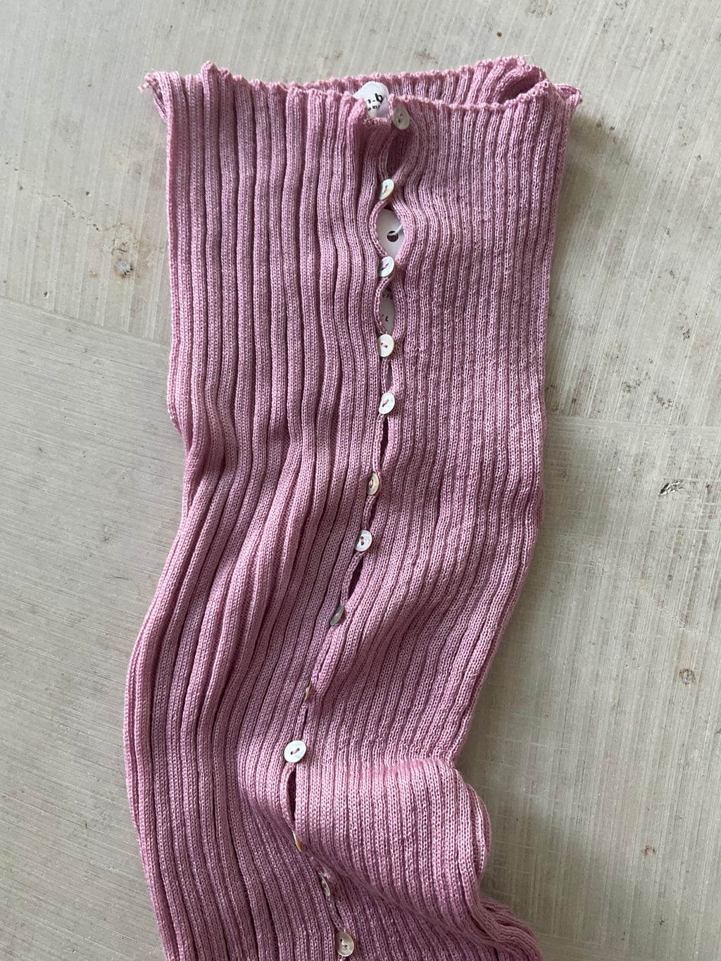 Merino Rib Top with Pearl Button boat neck pink