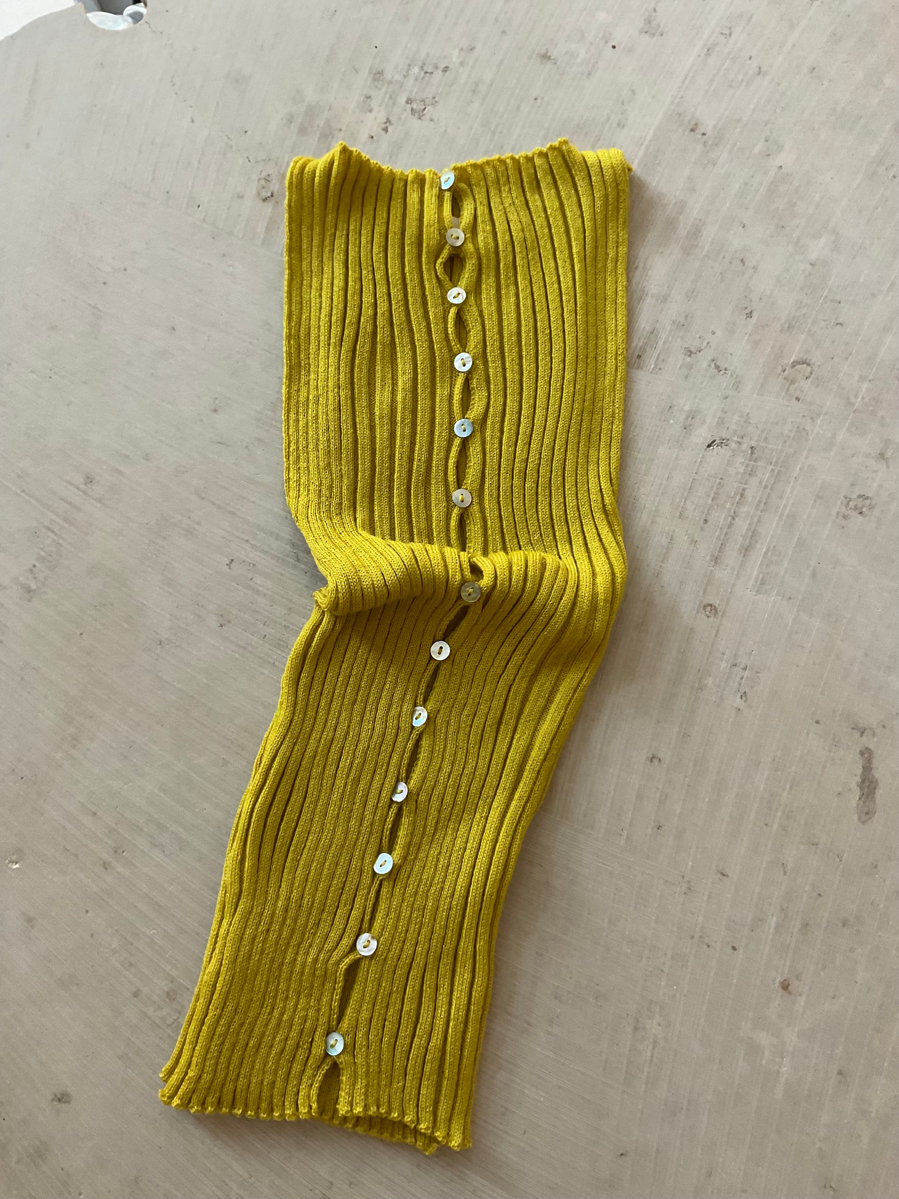 Merino Rib Top with Pearl Button boat neck yellow