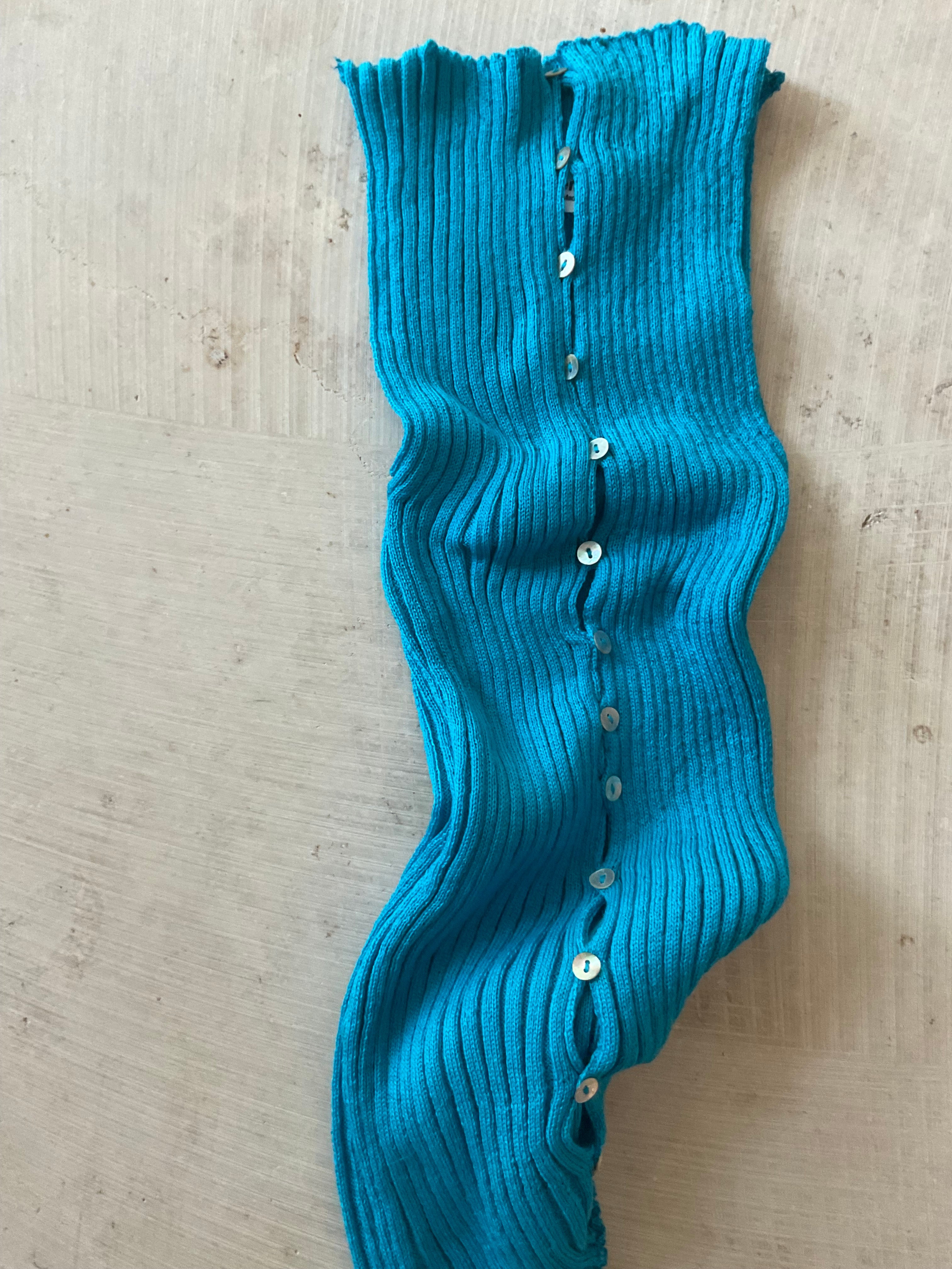 Merino Rib Top with Pearl Button boat neck turquoise