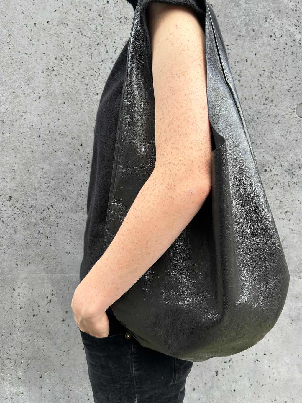 Leather Hobo Vera Black