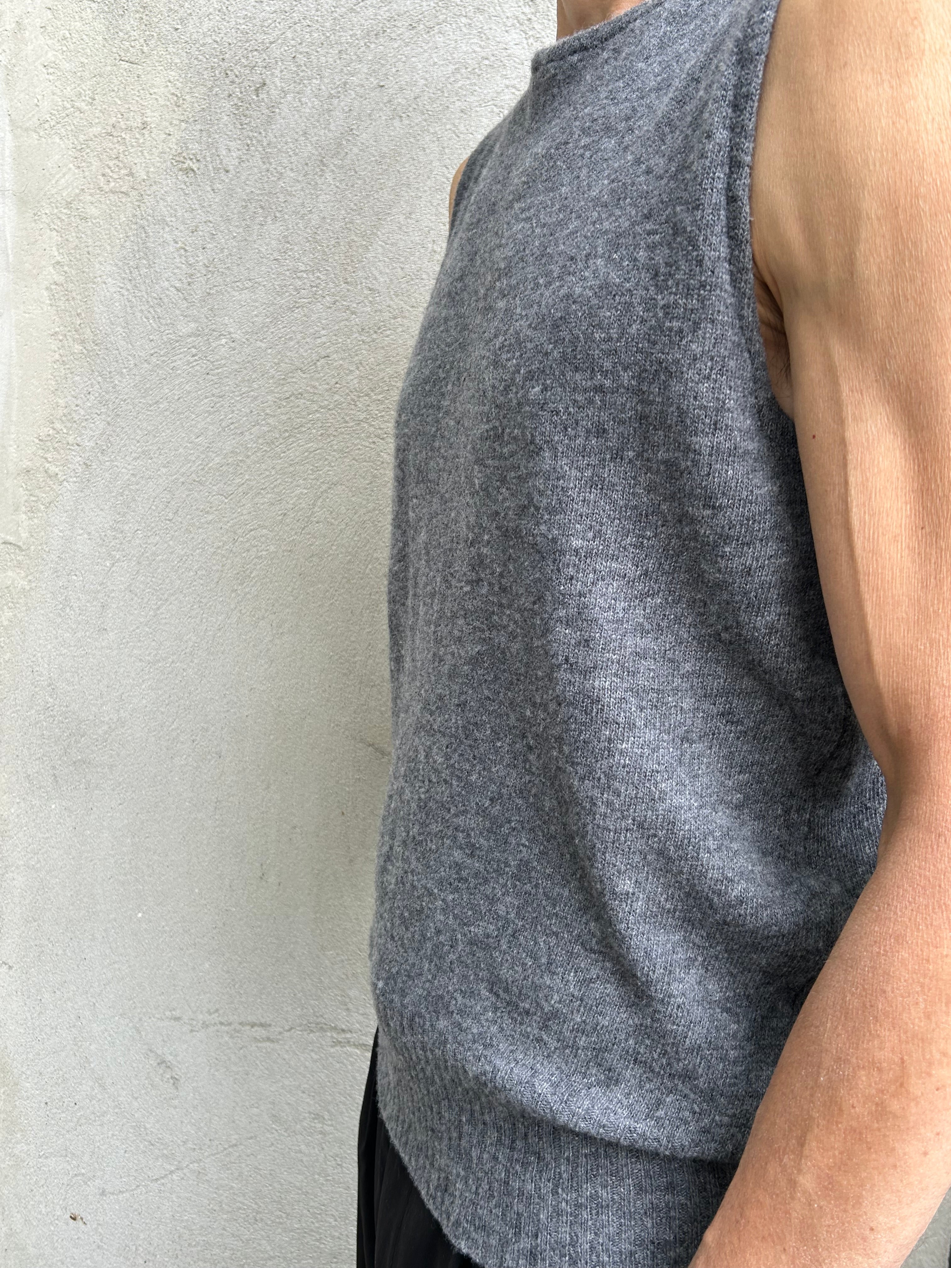 Frank – Baby Merino Knit Top grey