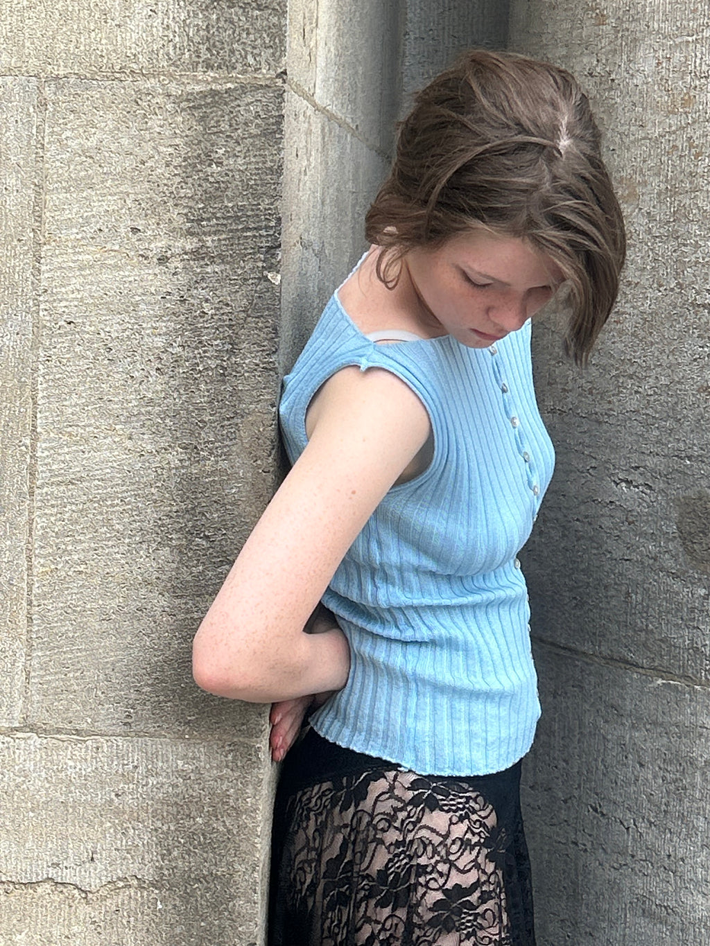 Merino Rib Top with Pearl Button boat neck light blue