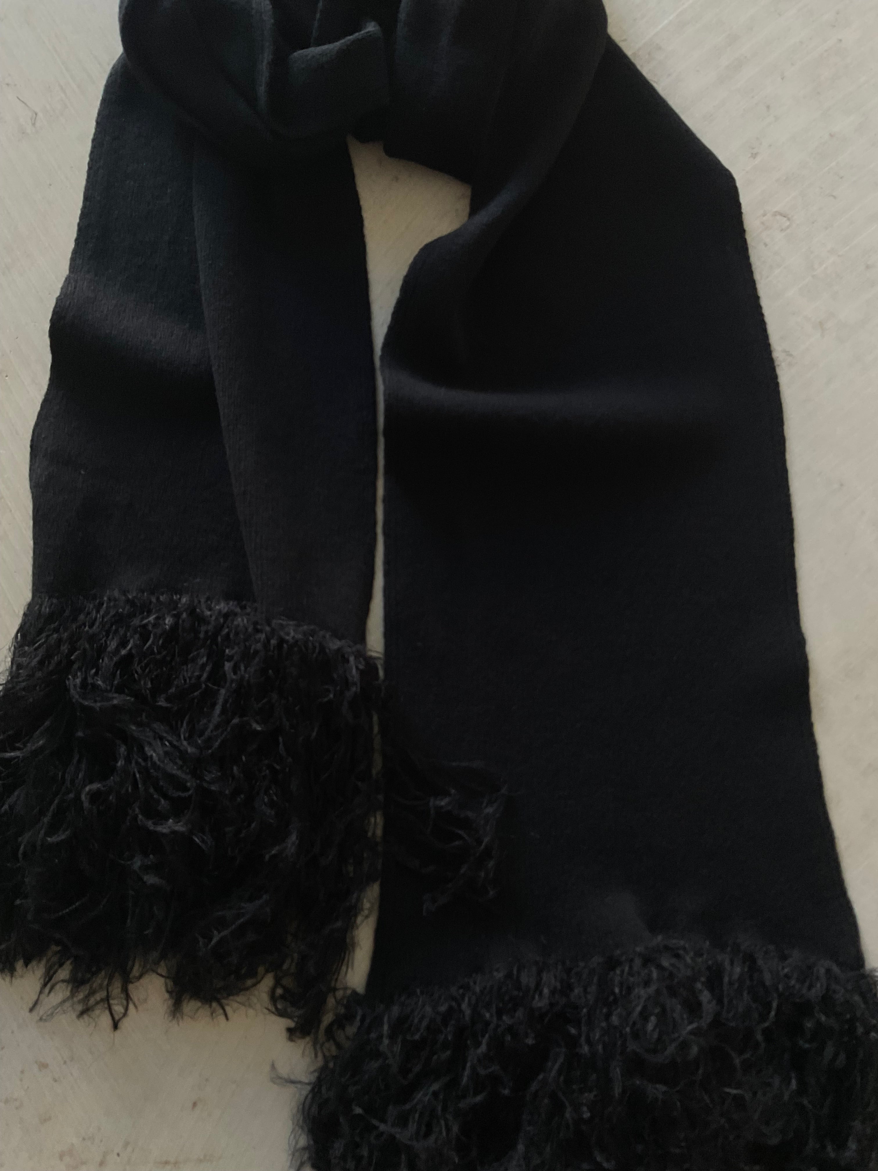 Merino Scarf with Fluffy Fringes – Pre-Order