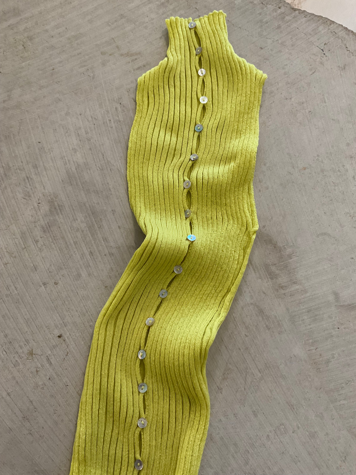 Merino Rib Top with Pearl Buttons high neck lime yellow