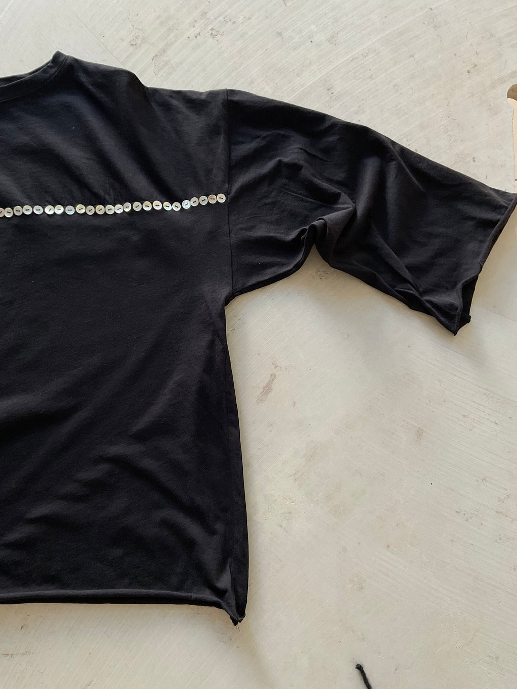 ROMY BUTTON TOP black