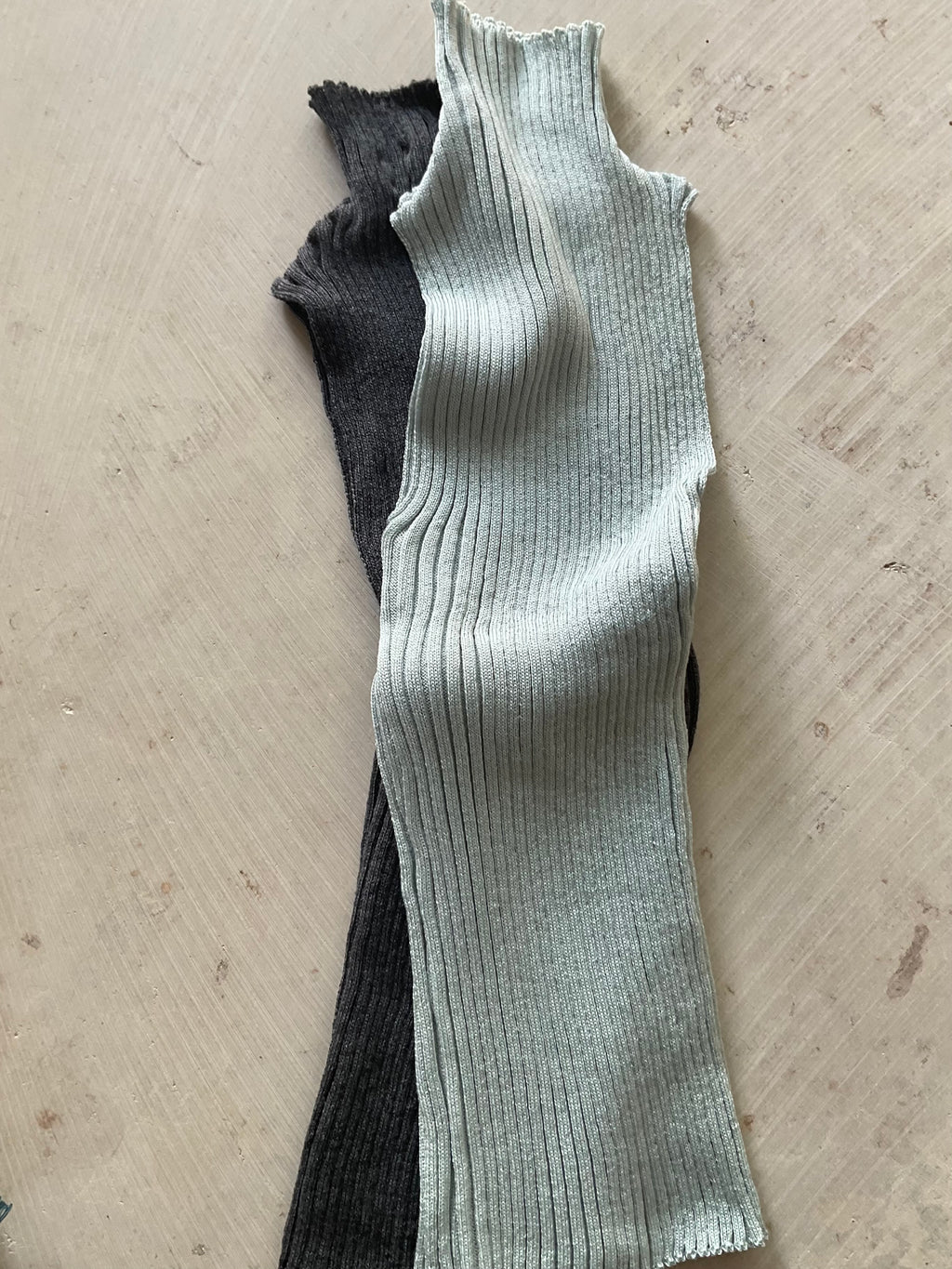 Merino Knitted Rib Top – Handmade in Berlin Sage grey
