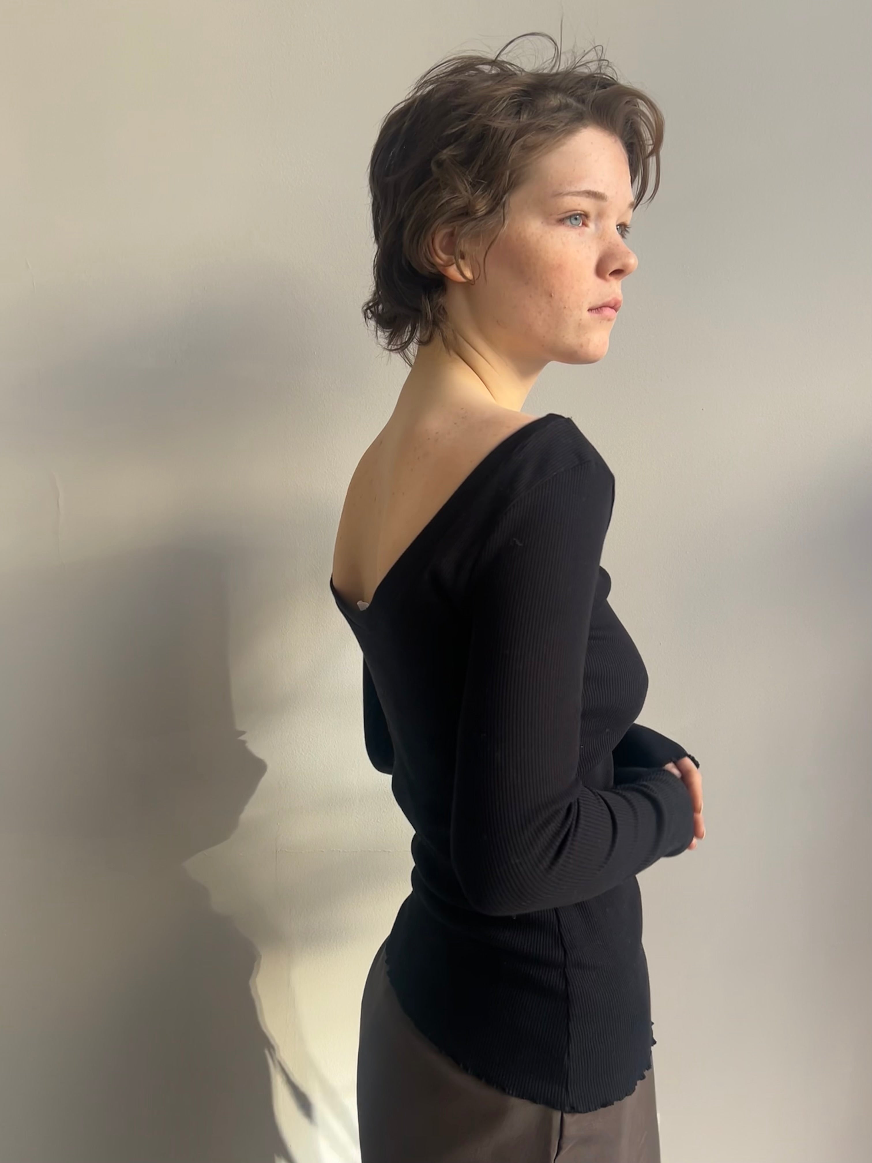Pia Top — Open Back Black