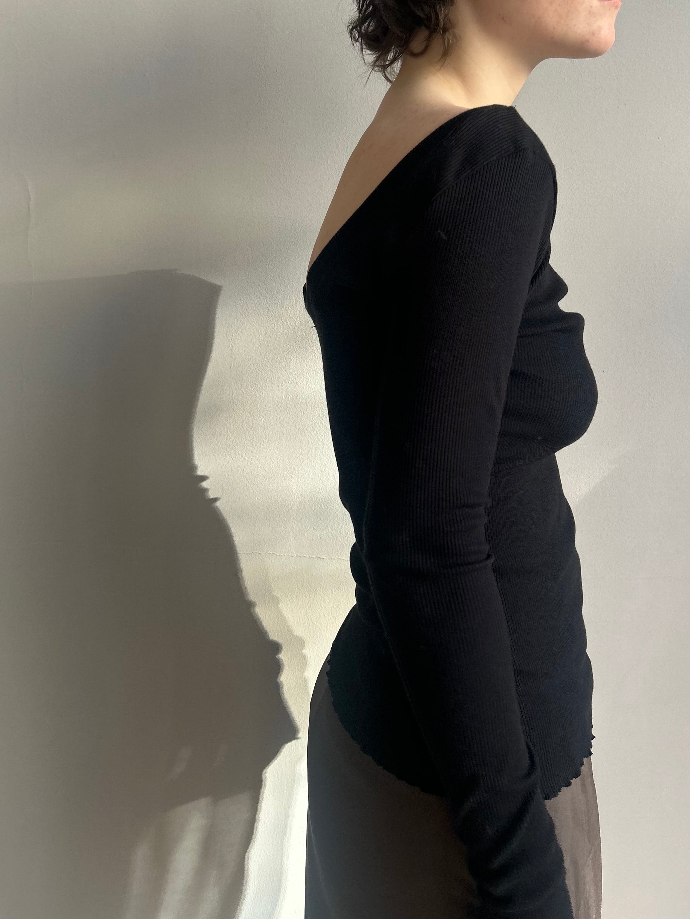 Pia Top — Open Back Black