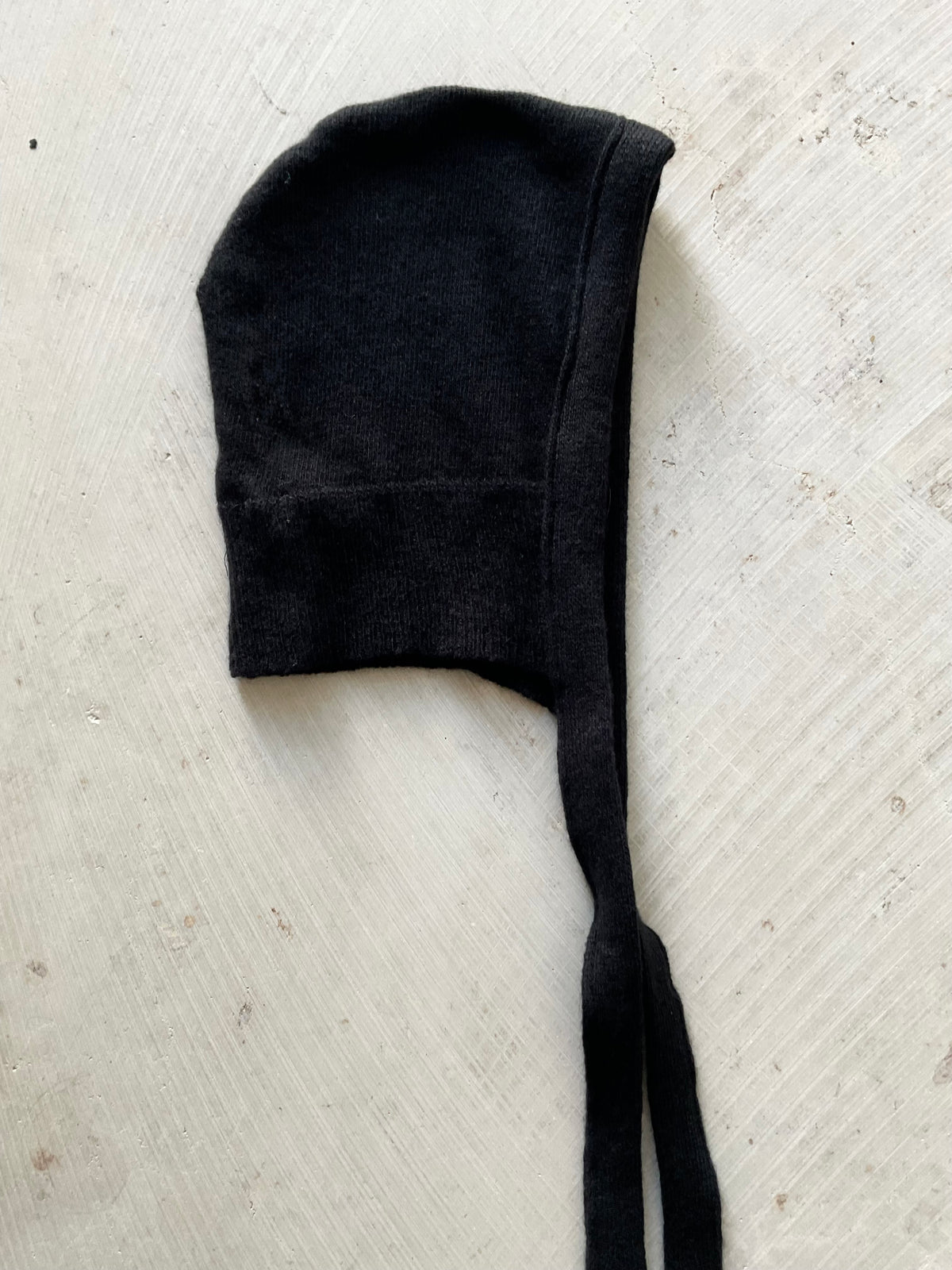 Merino Wool Bonnet with Mother-Handmade in Berlin