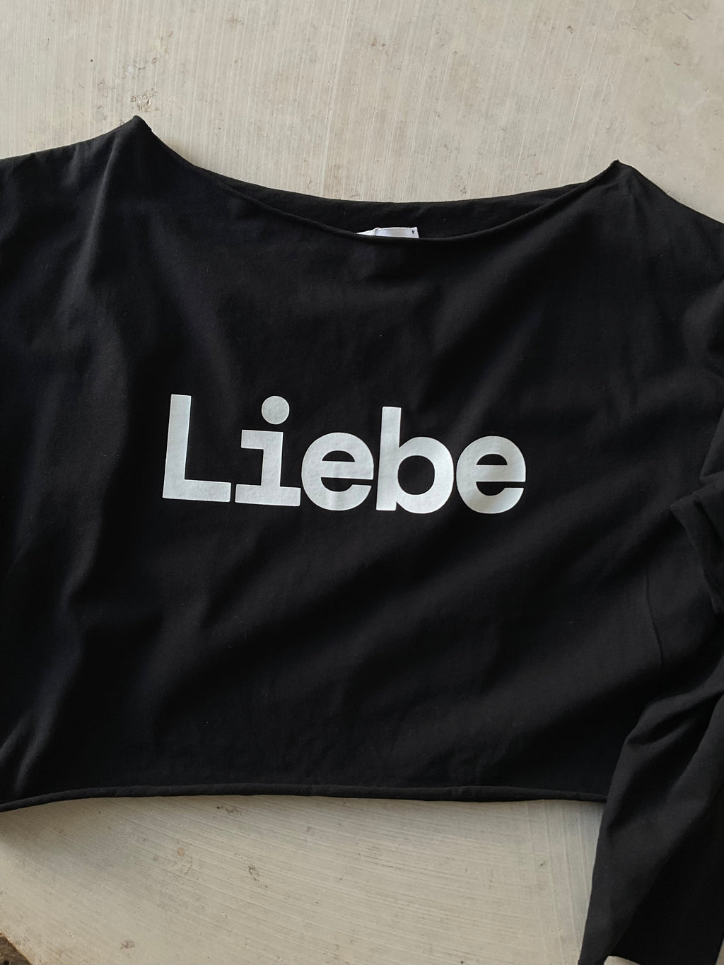 Jane — Liebe Long Sleeve Top  crop black
