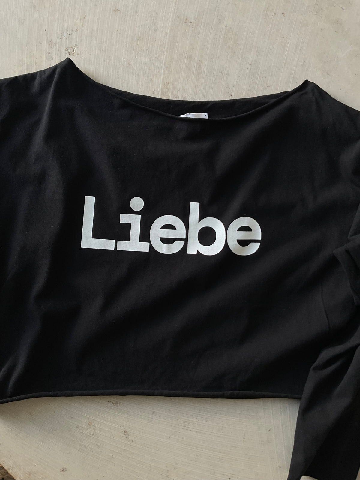 Jane — Liebe Long Sleeve Top  crop black