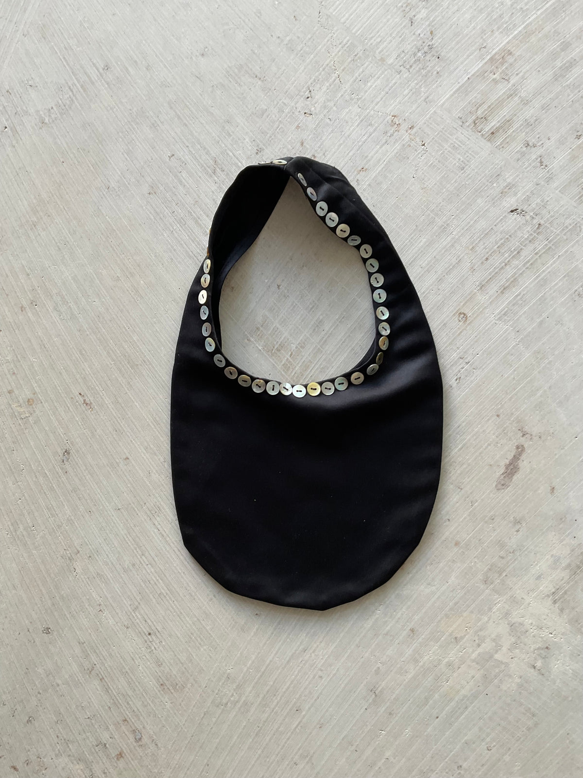Moonlight Hobo Black satin mini