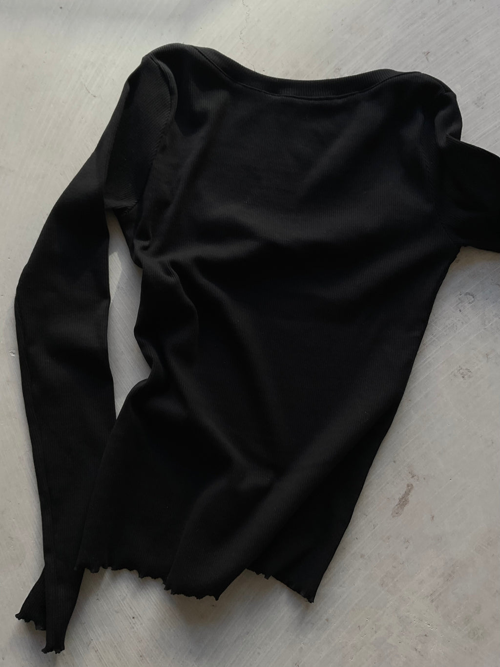 Pia Top — Open Back Black