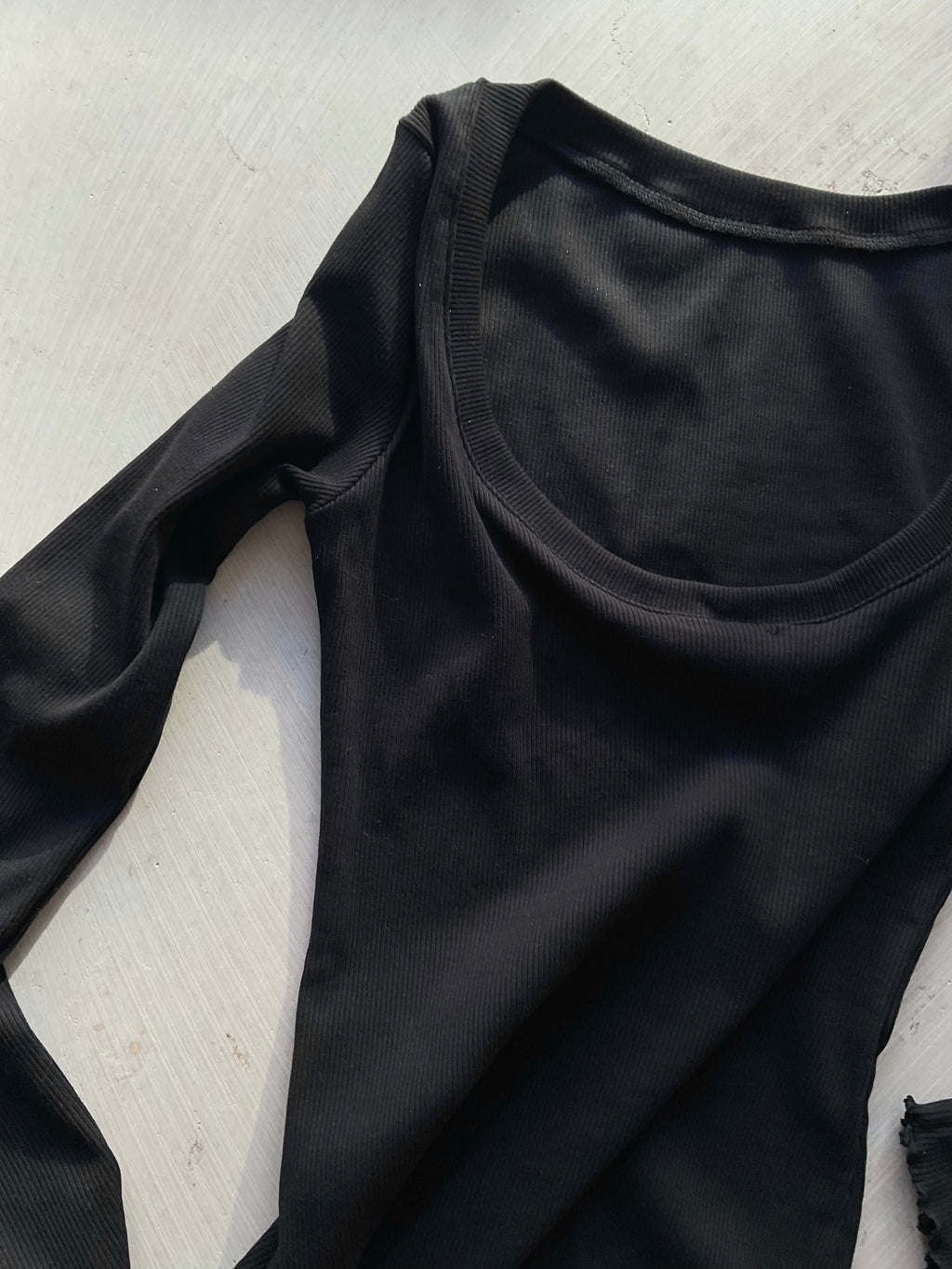 Pia Top — Open Back Black