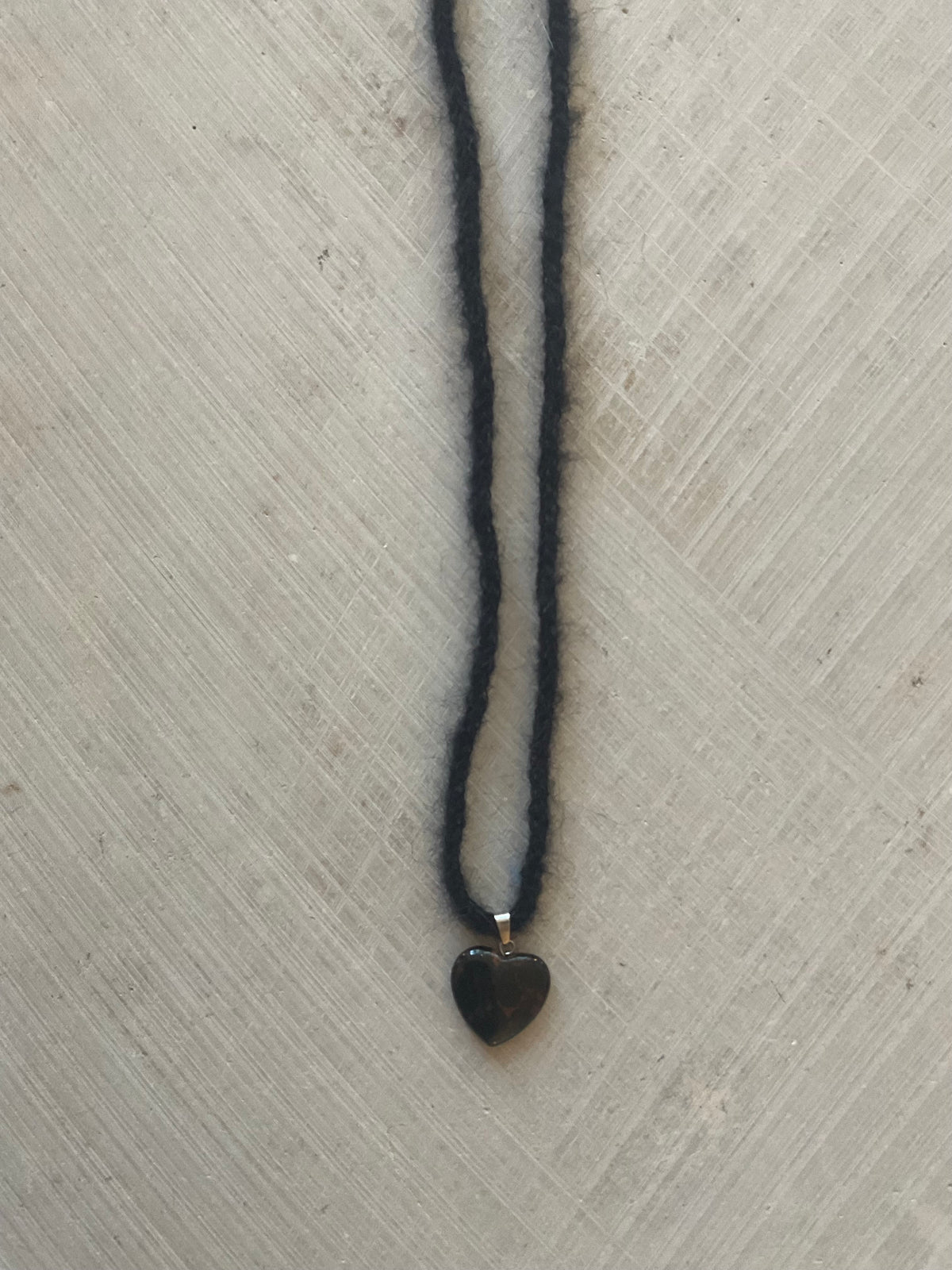 Stone Heart Mohair Necklace Black
