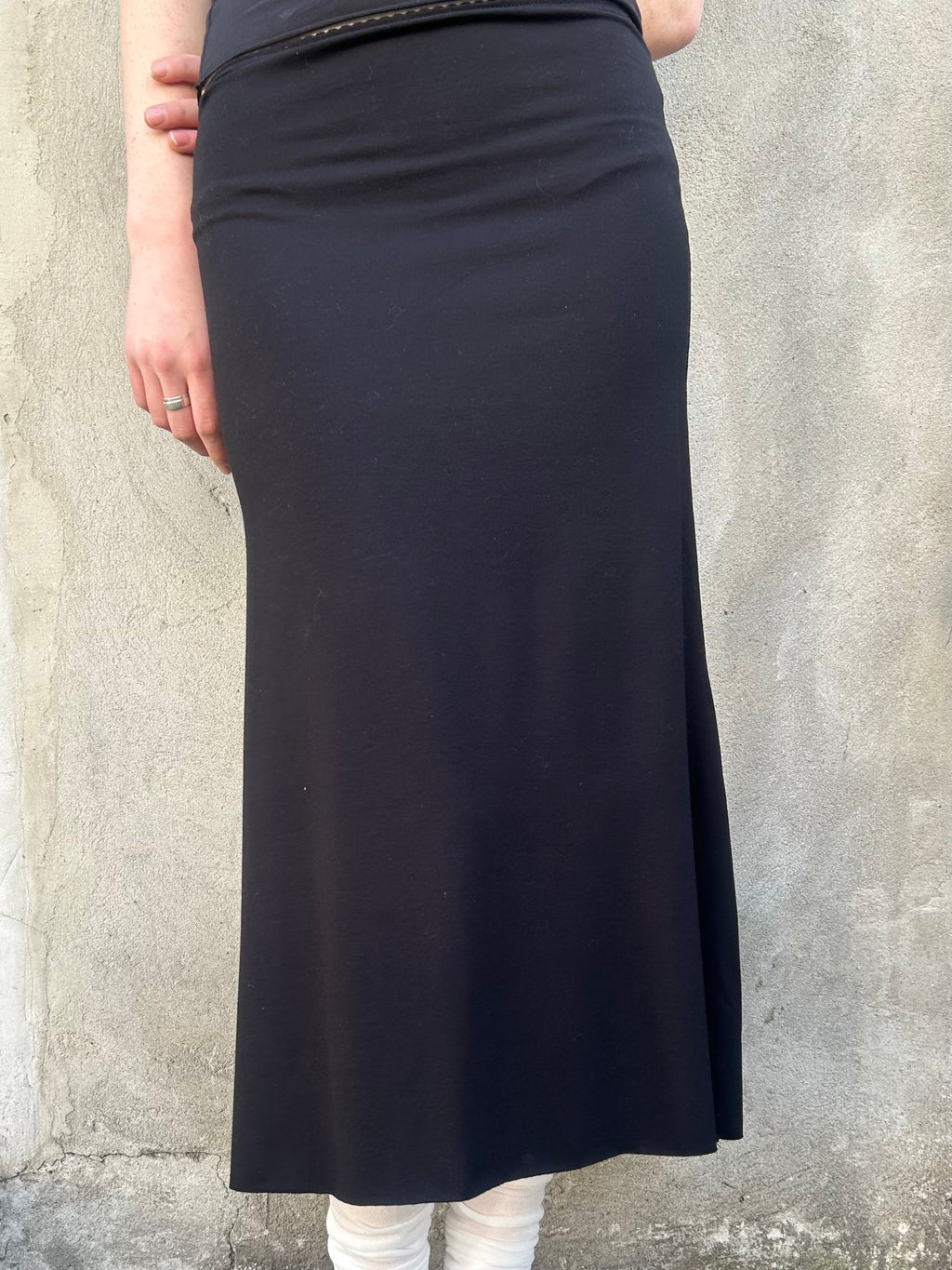 Essential Viscose Jersey Skirt — Black Uma