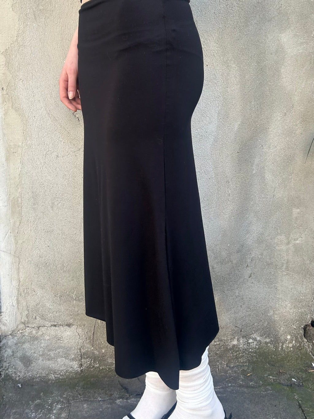Essential Viscose Jersey Skirt — Black Uma