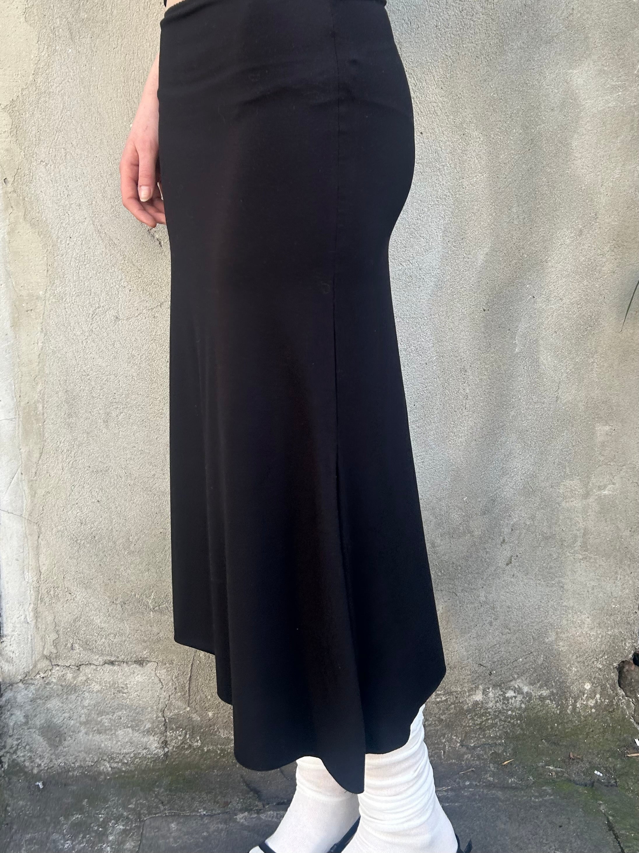 Essential Viscose Jersey Skirt — Black Uma
