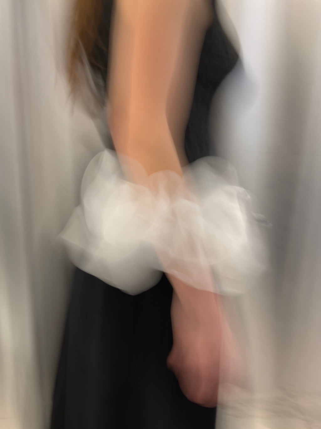 Big White Organza Scrunchie – Handmade in Berlin
