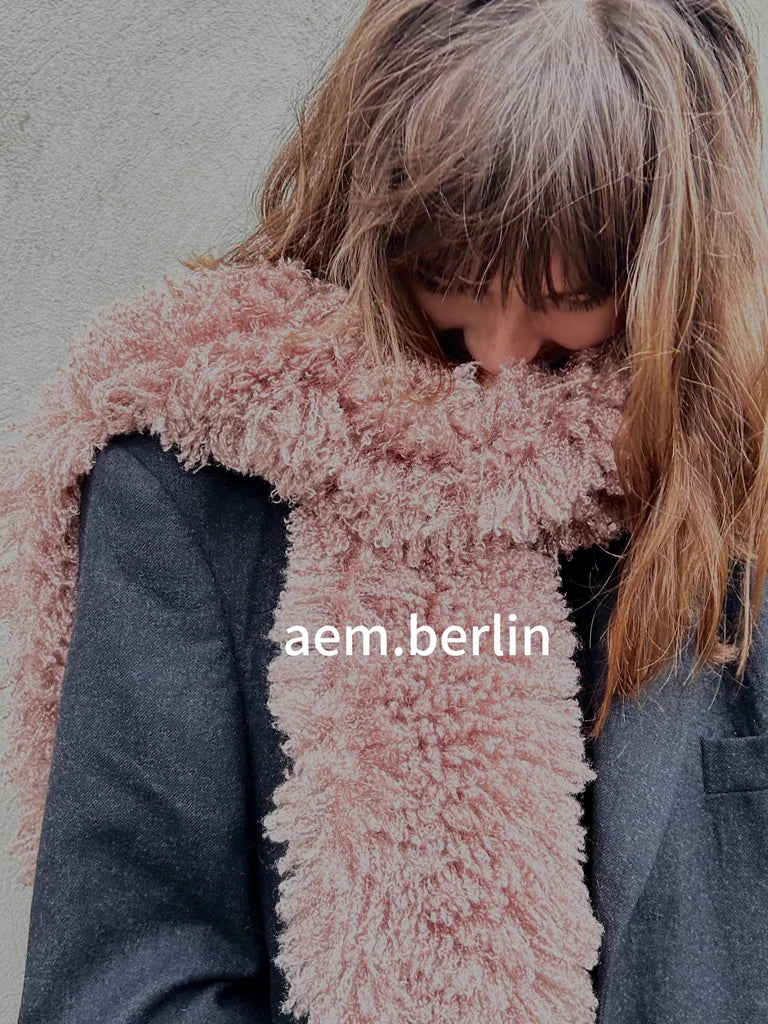 Soft Faux Fur Scarf    WAITING LIST