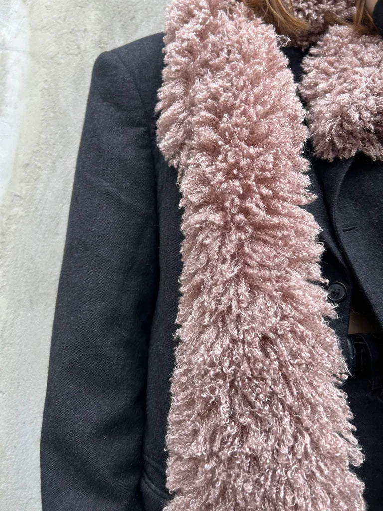 Soft Faux Fur Scarf    WAITING LIST