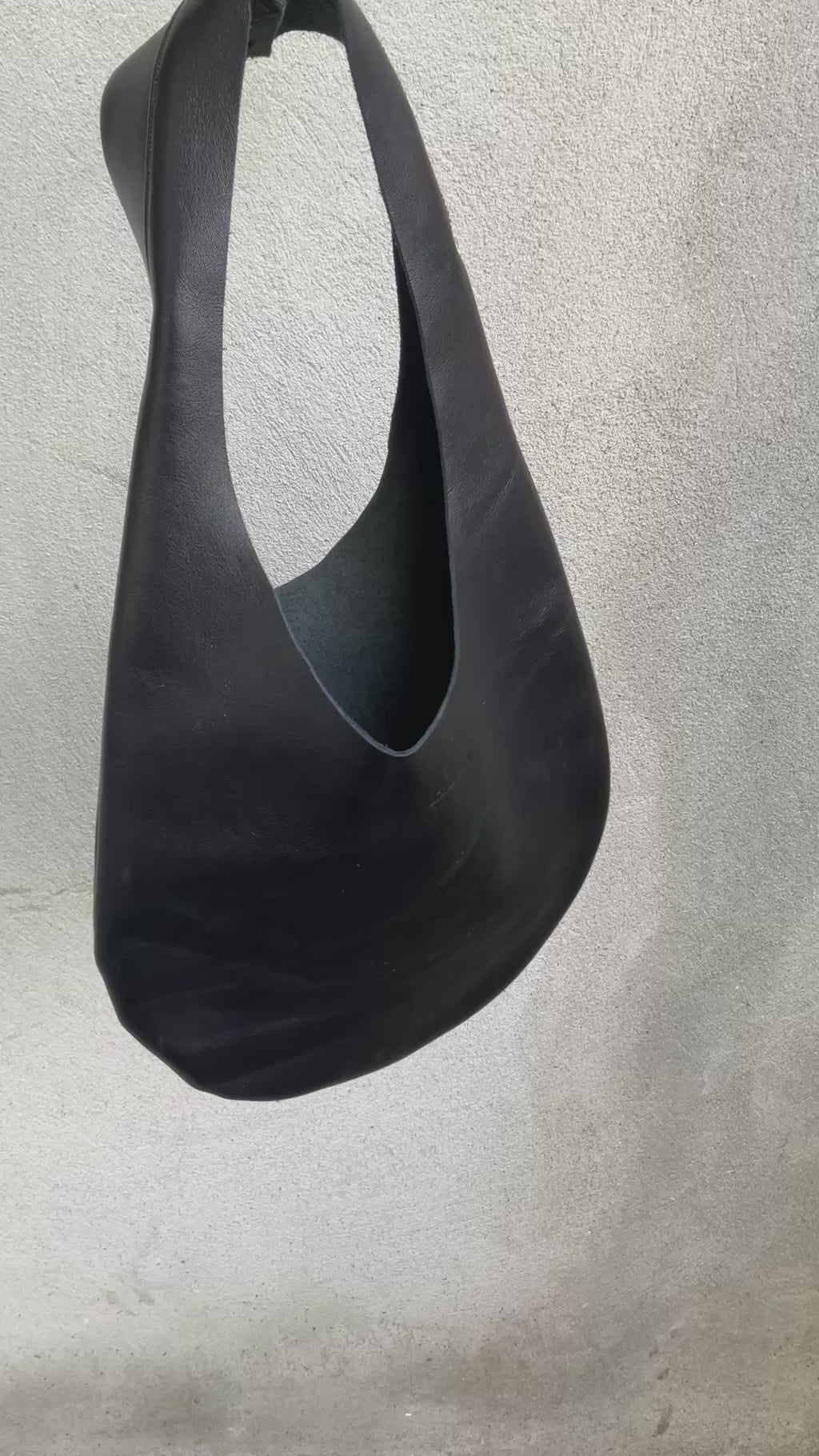 Black Leather Hobo Bag – Made in Berlin