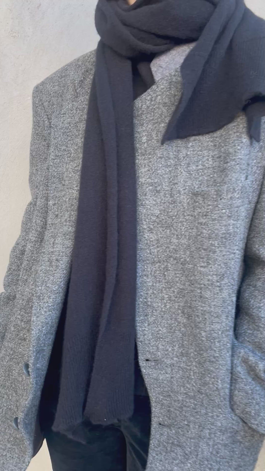 Classic Baby Merino Scarf Black Winter scarf